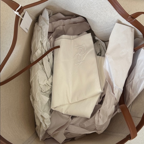 NEW • Evangeline tote bag from Reformation - canvas tan leather - Picture 8 of 13